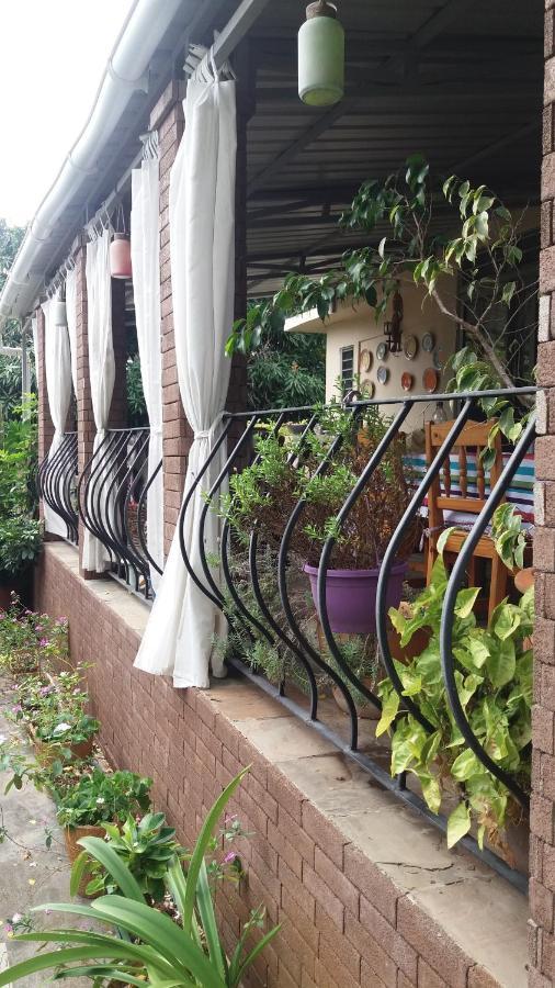 תמרין Comfy Home-Tropical Garden & 5 Min Walk To Beach מראה חיצוני תמונה